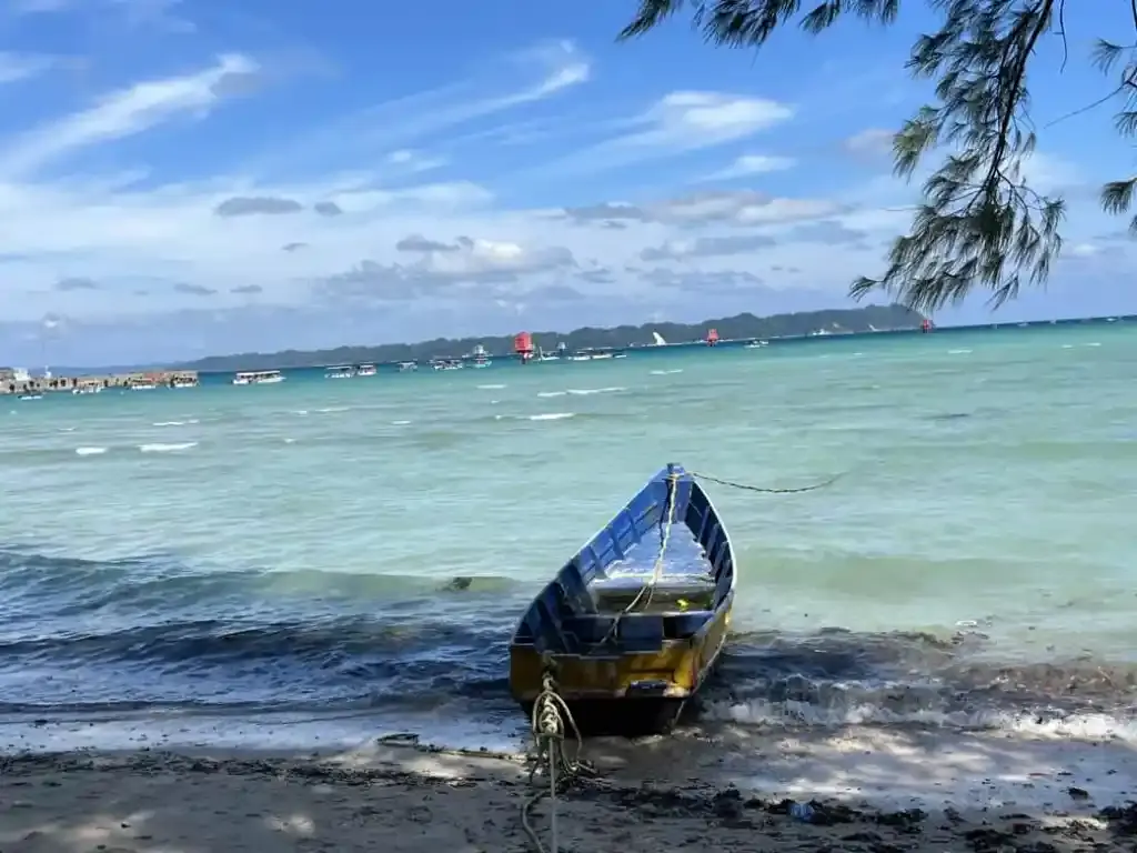 boat-bharatpur-beach-neil-island-2.webp